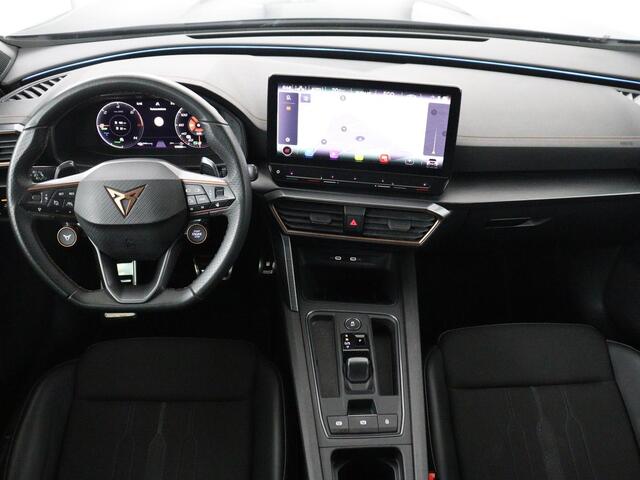 Cupra Formentor 1.4 eHybrid VZ | 245pk | Trekhaak | Stoelverwarming | Adaptive cruise | Carplay | Navigatie | Sfeerverlichting | Keyless | Half leder | Camera | Stuurverwarming | PHEV | Plug In