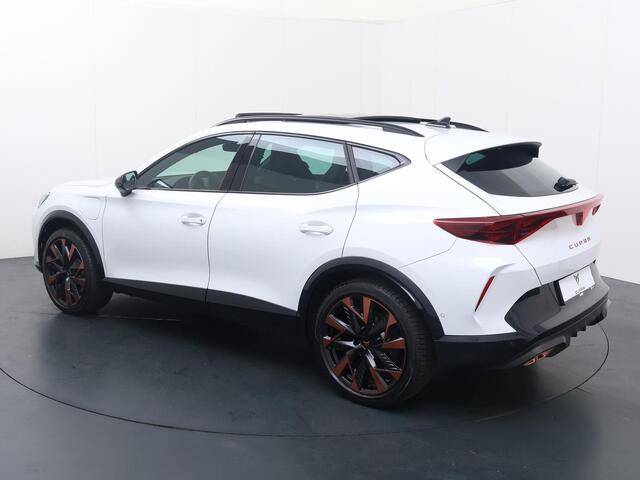 Cupra Formentor 1.5 TSI e-Hybrid VZ Extreme | 272 PK | SoH 100% | Panoramadak | 360 graden camera |Sennheiser geluidssysteem | Adaptive cruise control | Matrix LED koplampen |