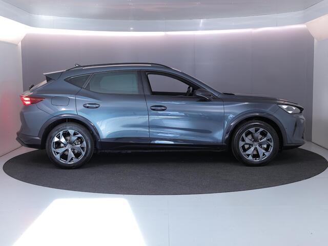 Cupra Formentor 1.5 TSI e-Hybrid Business 204 pk | SoH 100% | Navigatie | partkeersensoren (Park assist) | Rondomzicht camera | Adaptieve cruise control | Stoelverwarming |