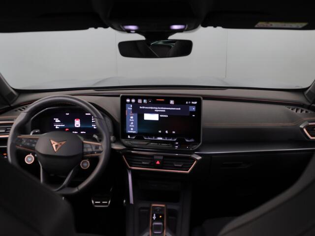 Cupra Formentor 1.5 TSI e-Hybrid Business 204 pk | SoH 100% | Navigatie | partkeersensoren (Park assist) | Rondomzicht camera | Adaptieve cruise control | Stoelverwarming |