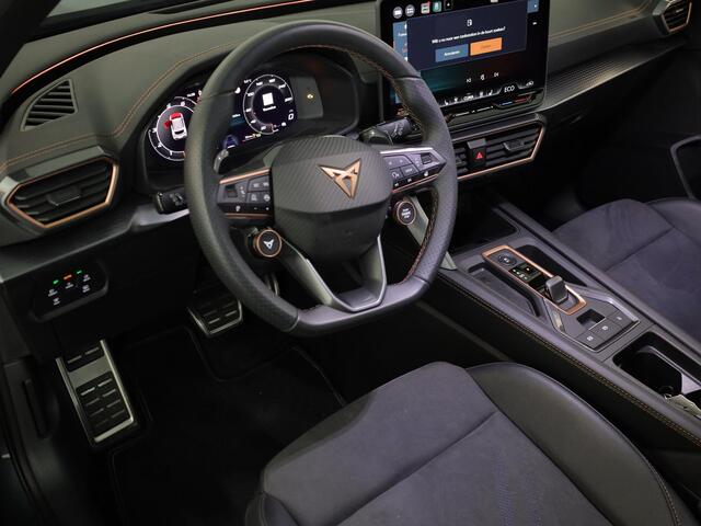 Cupra Formentor 1.5 TSI e-Hybrid Business 204 pk | SoH 100% | Navigatie | partkeersensoren (Park assist) | Rondomzicht camera | Adaptieve cruise control | Stoelverwarming |