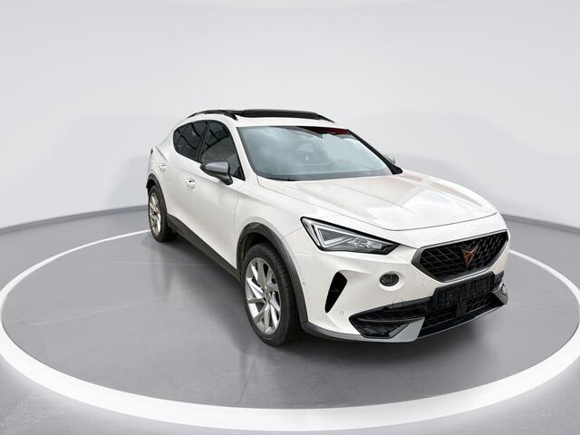 Cupra Formentor 1.4 TSI 204pk DSG e-Hybrid Essential Limited · Panoramadak · Camera · Apple/Android Car Play · Stuurwielverwarming · Keyless · Sfeerverlichting ·