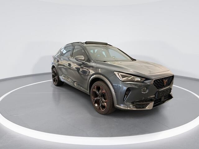 Cupra Formentor 1.4 e-Hybrid 245pk DSG VZ Performance · Panoramadak · Camera · Keyless · Stuur- & Stoelverwarming · Elek. Stoel + Geheugen · ACC · Garantie t/m 28-09-2027 of 80.000km
