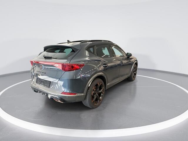 Cupra Formentor 1.4 e-Hybrid 245pk DSG VZ Performance · Panoramadak · Camera · Keyless · Stuur- & Stoelverwarming · Elek. Stoel + Geheugen · ACC · Garantie t/m 28-09-2027 of 80.000km