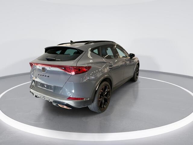 Cupra Formentor 1.4 e-Hybrid 245pk DSG VZ Performance · Panoramadak · Camera · Lederen Bekleding · Keyless · Stuur- & Stoelverwarming · Elek. Stoel + Geheugen · ACC · Garantie t/m 15-12-2027 of 80.000km