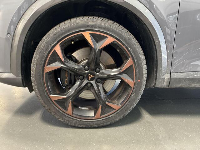 Cupra Formentor 1.4 e-Hybrid 245pk DSG VZ Performance · Panoramadak · Camera · Lederen Bekleding · Keyless · Stuur- & Stoelverwarming · Elek. Stoel + Geheugen · ACC · Garantie t/m 15-12-2027 of 80.000km