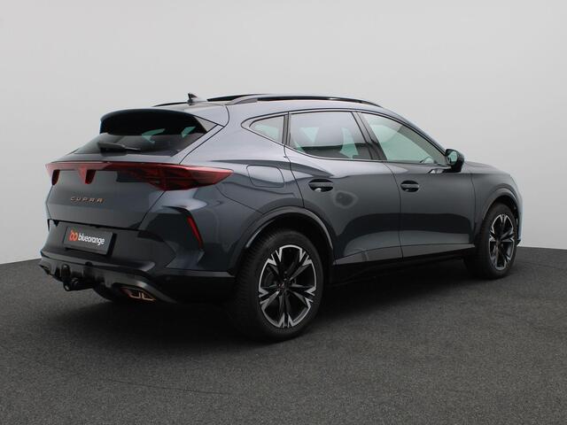 Cupra Formentor 1.5 TSI e-Hybrid Business 204PK DSG Pano-Schuifdak, Trekhaak, 18" LM Velgen, 360gr. Camera, Elektr. Achterklep, Keyless, Side Assist