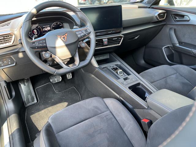 Cupra Formentor 1.4 e-Hybrid VZ Tribe Edition / AUTOMAAT/ PANO/ BREMBO/ BEATS/ 360 CAMERA/ 245 PK/ KEYLESS/ ALCANTARA/ MEMORY SEAT/ CLIMA/ STOELVERWARMING/ NAVI/ FULL LINK/