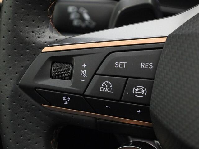 Cupra Formentor 1.5TSIe-Hybrid 200kW/272PK FL VZ Performance DSG · Panoramadak · 360°Camera + Parkeersensoren · SENNHEISER Audio · Apple/Android Car Play · Garantie t/m 13-02-2027