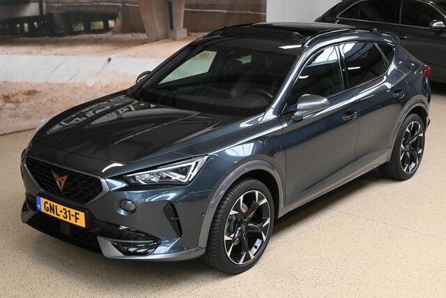 Cupra Formentor 1.4 e-Hybrid 204pk Adrenaline | Panoramadak | Camera | Stuur & stoel verwarmd | 100% (Dealer) onderhouden label