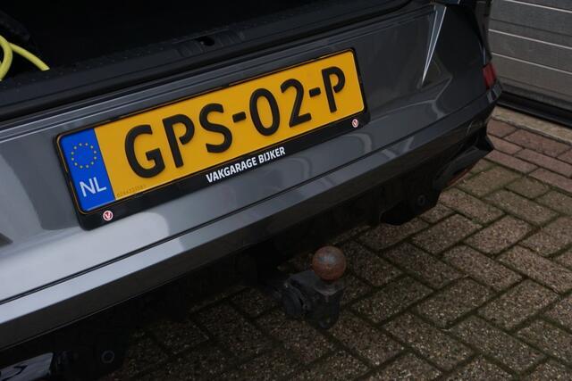 Cupra Formentor 1.4 e-Hybrid VZ Copper Edition Schuif/kanteldak/Trekhaak/Camera!