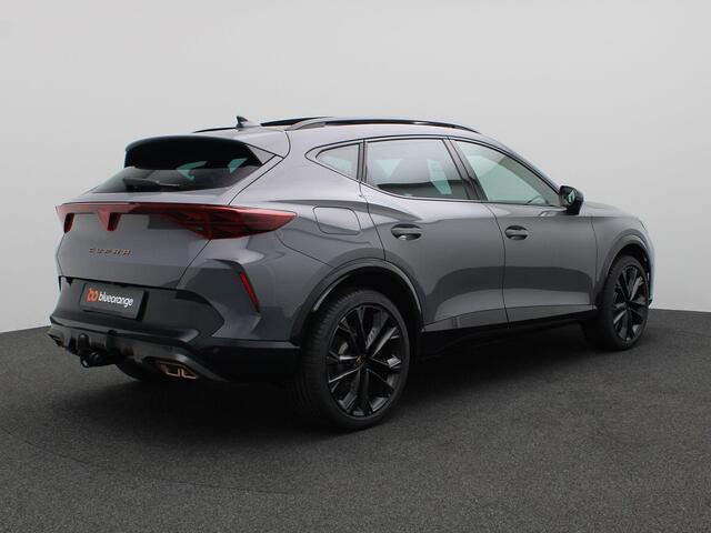 Cupra Formentor 1.5 TSI e-Hybrid VZ Performance 272PK DSG Pano-Schuifdak, Trekhaak, 19" LM Velgen, Sennheiser Audio, 360gr. Camera, Memorystoel, Matrix LED-Verlichting, Stoel-Stuurverwarming