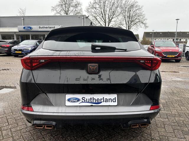 Cupra Formentor 1.4 e-Hybrid VZ Performance | SCI | 245pk | PHEV | Plug-in Hybride | Trekhaak wegklapbaar | Stoelverwarming | 360 Camera | Adaptive cruise control | 19 inch