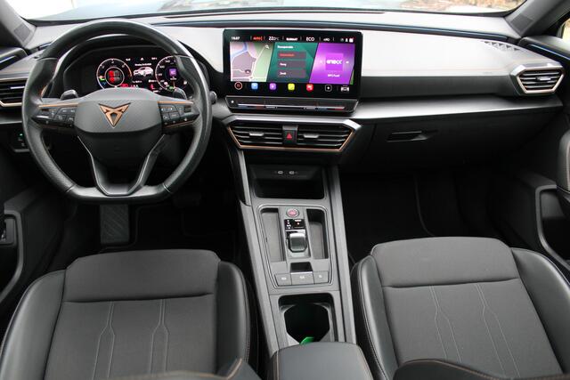 Cupra Formentor 1.4 TSI e-Hybrid Essential | Incl. 12 maanden Garantie | Panorama dak | Achteruitrijcamera | Adaptive cruise | Apple CarPlay/Android Auto | Stuurverwarming | Keyless entry/start | Draadloze telefoonlader |