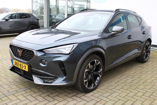 Cupra Formentor 1.4 TSI e-Hybrid Essential | Incl. 12 maanden Garantie | Panorama dak | Achteruitrijcamera | Adaptive cruise | Apple CarPlay/Android Auto | Stuurverwarming | Keyless entry/start | Draadloze telefoonlader |
