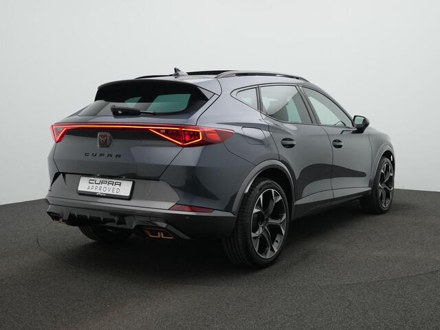 Cupra Formentor 1.4 e-Hybrid 204 pk | Panoramadak | Matrix LED | Achteruitrijcamera | Navigatie | Adaptive Cruise