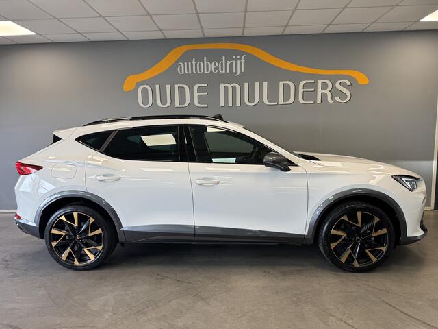 Cupra Formentor 1.4 TSI e-Hybrid ACC/Pano/Carplay/Stoelverwarming