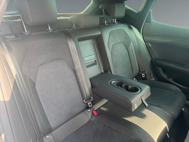 Cupra Formentor 1.5 204pk TSI e-Hybrid Business Parkeersensor voor en achter | Bucket seats | Elektrische achterklep