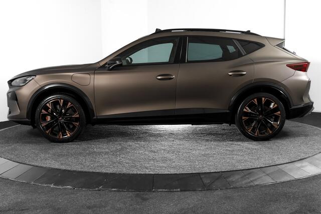 Cupra Formentor 1.5 TSI e-Hybrid 272 PK VZ Extreme | Bronze Matt | S/K-Panodak | Sennheiser | Elek. stoelen | Matrix LED | Adapt. Cruise | Stoel-+stuurverw. | Camera | NAV+App. Connect | Elek. Klep | LM 19" | 0639