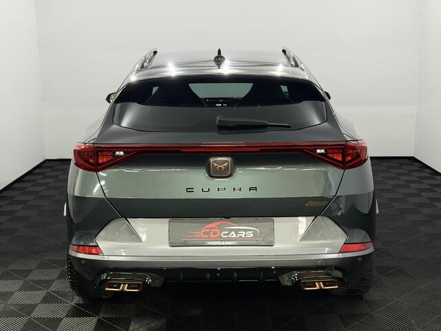 Cupra Formentor 1.4 e-Hybrid VZ Performance Camera, Navi, Half leder, Memory stoelen, Virtual desk, Keyless start, Rijstrook correctie, Cruise control adaptief