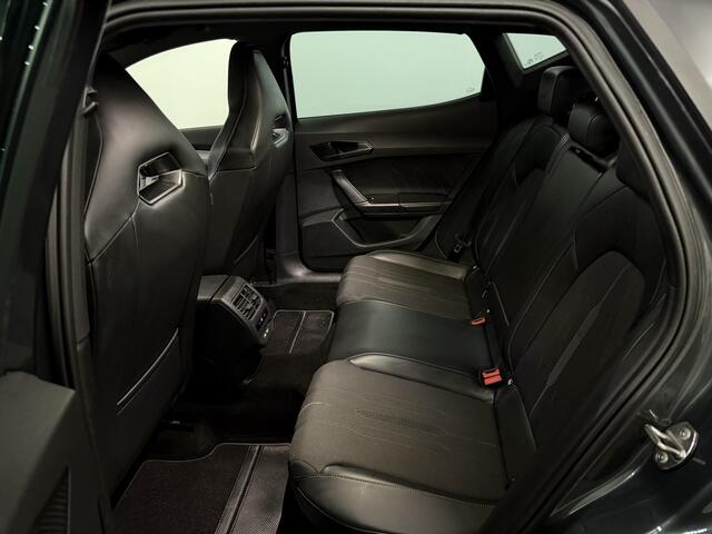 Cupra Formentor 1.4 e-Hybrid VZ Performance Camera, Navi, Half leder, Memory stoelen, Virtual desk, Keyless start, Rijstrook correctie, Cruise control adaptief