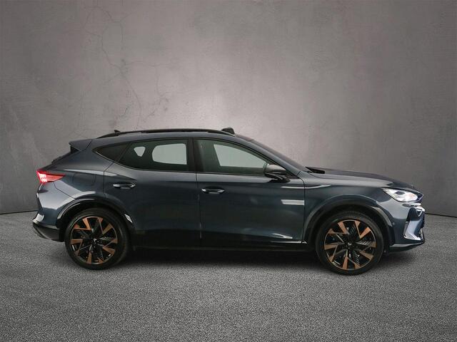 Cupra Formentor VZ Performance 1.5 TSI eHybrid 272pk DSG Automaat Panoramadak, Adaptive cruise control, Sennheiser audio, LED matrix koplampen, 360 camera, Elektrische achterklep