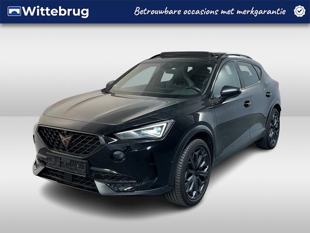 Cupra Formentor 1.4 e-Hybrid VZ Tribe Edition / AUTOMAAT/ PANO/ TREKHAAK/ STUUR+STOELVERWARM./ PARK.SENSOR.V+A/ 360 CAMERA/ MEMORY SEAT/ DODEHOEK/ ACC/ KEYLESS/ FULL LINK/ ELEK.ACHTERKLEP/ BEATS AUDIO/ NAVI/ DAB/ 19'' LMV