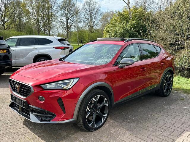 Cupra Formentor 1.4 e-Hybrid VZ Performance 245pk PHEV | Panoramadak | Stoelverwarming | Vol leder | Verwacht