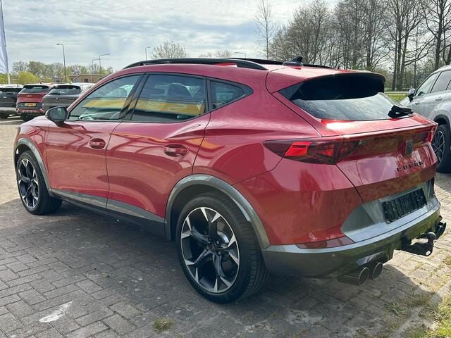 Cupra Formentor 1.4 e-Hybrid VZ Performance 245pk PHEV | Panoramadak | Stoelverwarming | Vol leder | Verwacht