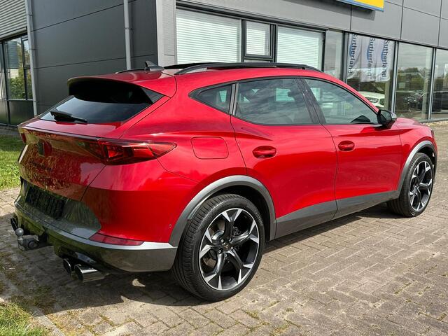 Cupra Formentor 1.4 e-Hybrid VZ Performance 245pk PHEV | Panoramadak | Stoelverwarming | Vol leder | Verwacht