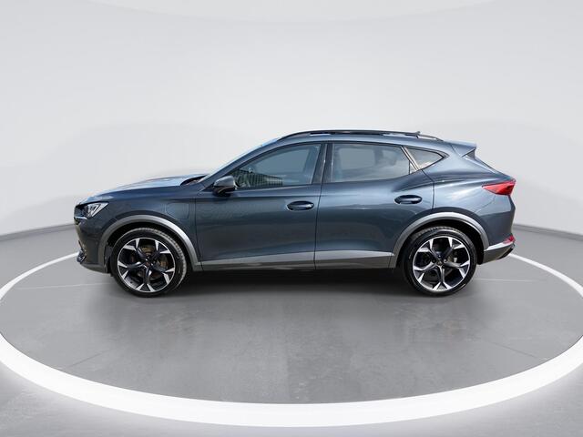 Cupra Formentor 1.4e-Hybrid 180kW/245PK VZ DSG · Panoramadak · Camera + Parkeersensoren · Apple/Android Car Play ·