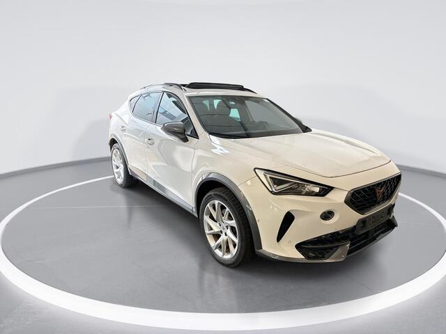 Cupra Formentor 1.4 204pk DSG e-Hybrid Adrenaline · SOH 94,5% · Camera · Panoramadak · Apple/Android Car Play · Dodehoek Detectie · 18'' Inch ·