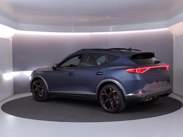 Cupra Formentor 1.4 e-Hybrid VZ Copper Edition 245 pk Automaat (DSG) | Navigatie | Panoramadak | Parkeersensoren (Park assist) | Achteruitrijcamera | Lederen bekleding | Stoelverwarming |