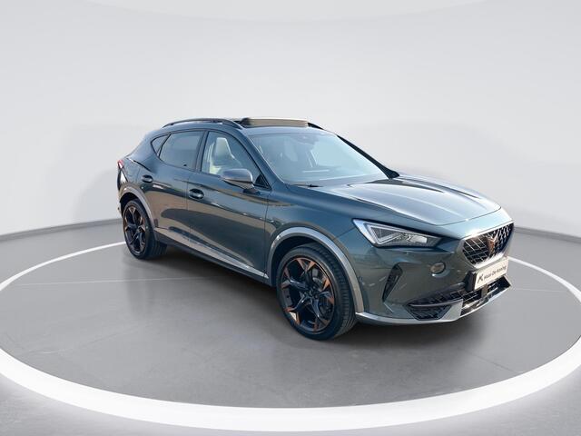 Cupra Formentor 1.4e-Hybrid 180kW/245PK VZ · Panoramadak · Trekhaak · Camera · Apple/Android Car Play · Elektrische stoelverstelling ·
