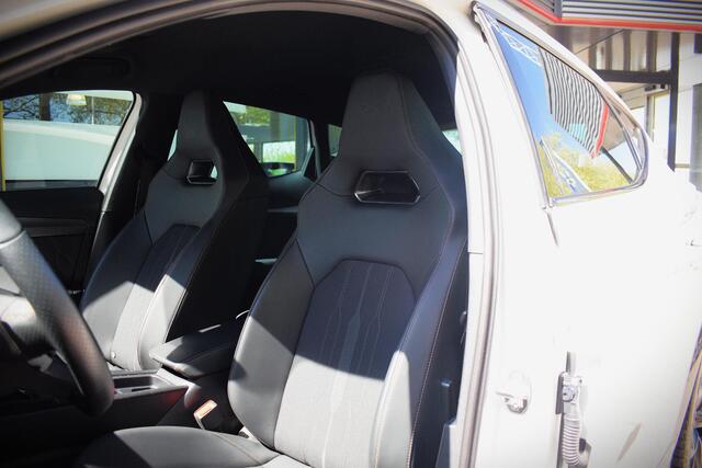 Cupra Formentor 1.4 e-Hybrid VZ 245PK PHEV LED|19INCH|CAM|CARPLAY|