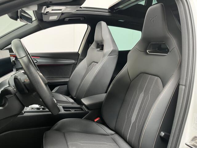 Cupra Formentor 1.4 e-Hybrid VZ Performance / AUTOMAAT/ 245PK/ PANO/ ELEK.ACHTERKLEP/ PARK.SENSOREN V+A/ CAMERA/ DODEHOEK/ KEYLESS/ FULL LINK/ ACC/ STUURVERWARM./ DIGITAL DASH/ RIJ-MODI/ CLIMA/ DAB/ LED/ 19'' LMV