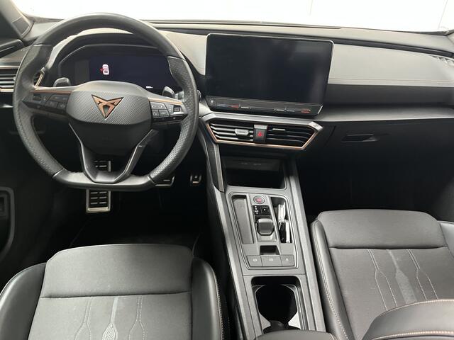 Cupra Formentor 1.4 e-Hybrid VZ Performance / AUTOMAAT/ 245PK/ PANO/ ELEK.ACHTERKLEP/ PARK.SENSOREN V+A/ CAMERA/ DODEHOEK/ KEYLESS/ FULL LINK/ ACC/ STUURVERWARM./ DIGITAL DASH/ RIJ-MODI/ CLIMA/ DAB/ LED/ 19'' LMV