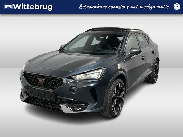 Cupra Formentor 1.4 e-Hybrid VZ Performance / AUTOMAAT/ 245PK/ PANO/ STUUR+STOELVERWARM./ ACC/ PARK.SENSOR.V+A/ CAMERA/ MEMORY SEAT/ DODEHOEK/ KEYLESS/ DIGITAL DASH/ RIJ-MODI/ NAVI/ DAB/ CLIMA/ LED/ 19'' LMV