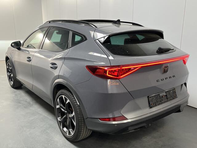Cupra Formentor 1.4 e-Hybrid VZ Black Edition / 245 PK/ AUTOMAAT/ PANODAK/ MEMORY SEAT/ LEDER/ KEYLESS/ NAVI/ FULL LINK/ STOELVERWARMING/ PARK. SENSOREN + CAMERA