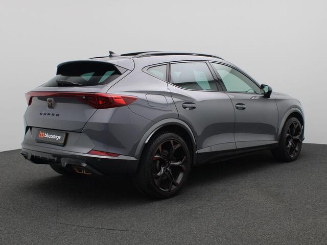 Cupra Formentor 1.4 e-Hybrid VZ Performance 245PK DSG Panoramadak, Trekhaak, Memorystoel, Keyless, 19" LM Velgen, Side Assist, Stoel-Stuurverwarming,360gr. Camera, Leder