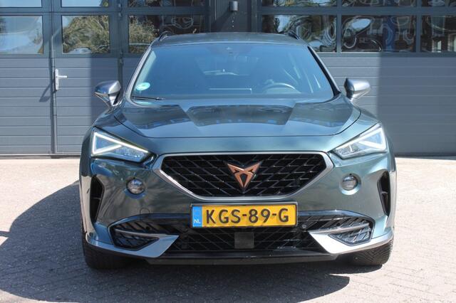 Cupra Formentor 1.4 E-HYB COPPER EDITION Sportstoelen / 19'' Stuur/Stoelverwarming 245pk