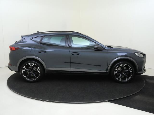 Cupra Formentor 1.4 e-Hybrid VZ Performance | SoH 92% | Adaptieve demping | Parkeerassistent | Keyless | Navigatie | Dodehoek detectie | Kuipstoelen | Elektrische achterklep |