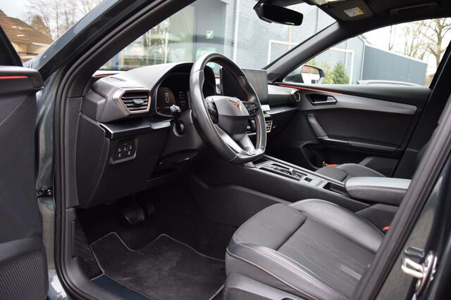 Cupra Formentor 1.4 e-Hybrid 180kW Performance DSG Automaat PHEV | GEEN IMPORT | BOVAG Garantie | Trekhaak (1500kg) | Plug in Hybride | Panoramadak | Camera | Stoelverwarming | Full LED | Virtual Cockpit | 19'' Velgen | AppleCarplay/AndroidAuto |