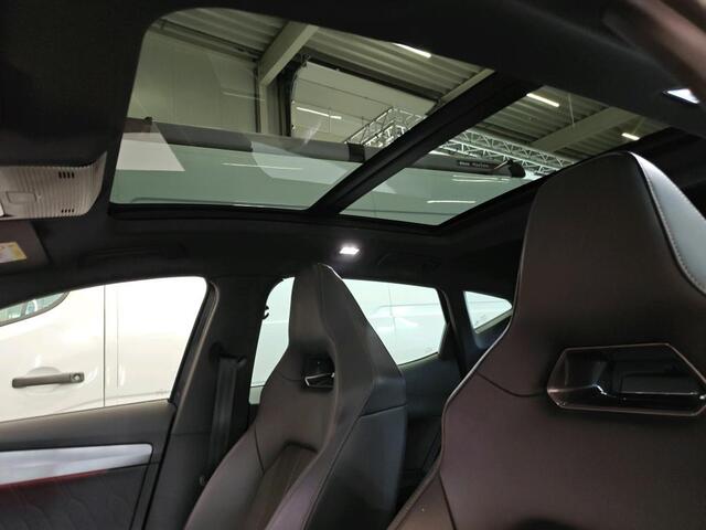 Cupra Formentor 1.4 e-Hybrid VZ Performance / AUTOMAAT/ 245 PK/ TREKHAAK/ PANODAK/ NAVI/ CRUISE/ DIGITAL DASH/ CLIMATE/ STOELVERWARMING/ PARK. SENSOREN + CAMERA