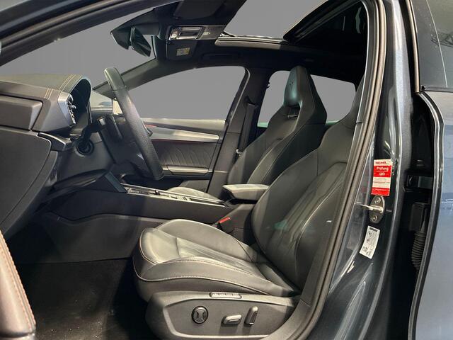 Cupra Formentor 1.4 245pk DSG e-Hybrid VZ Performance · Panoramadak · Wegklapbare Trekhaak · Leder · Camera · Elek. Voorstoel · Apple/Android Car Play · 19'' Inch ·
