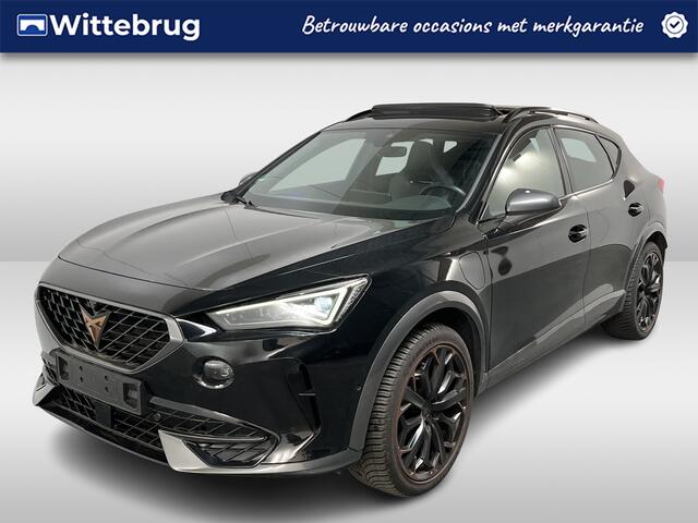 Cupra Formentor 1.4 e-Hybrid VZ Black Edition / AUTOMAAT/ 245 PK/ PANO/ LEER/ DCC/ ACC/ PARK.SENSOR.V+A/ 360 CAMERA/ STUUR+STOELVERWARM./ MEMORY SEAT/ DODEHOEK/ KEYLESS/ FULL LINK/ ELEK.ACHTERKLEP/ BEATS-AUDIO/ 19'' LMV