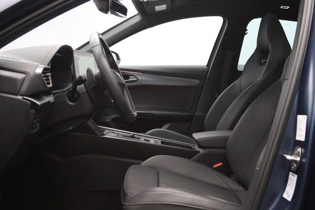 Cupra Formentor 1.4 e-Hybrid 204 PK Performance PHEV, Panoramadak, Kuipstoelen, Memory, Adap. Cruise Control