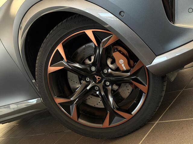 Cupra Formentor 1.4 e-Hybrid VZ Black Edition / Pano / Camera /