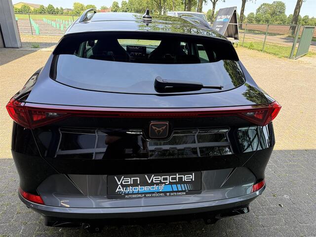 Cupra Formentor 1.4 e-Hyb VZ Perfomance | Adaptive Cruise| Camera | Side Assist | Lane Assist | Stoel-/Stuurverwarming