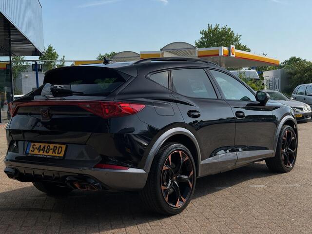Cupra Formentor 1.4 e-Hybrid VZ Copper Edition PANORAMADAK| LEDER SPORT INTERIEUR| SFEER VERLICHTING| CAMERA| NAVIGATIE| F1 FLIPPERS| DODE HOEK | STOEL/STUUR VERWARMING |